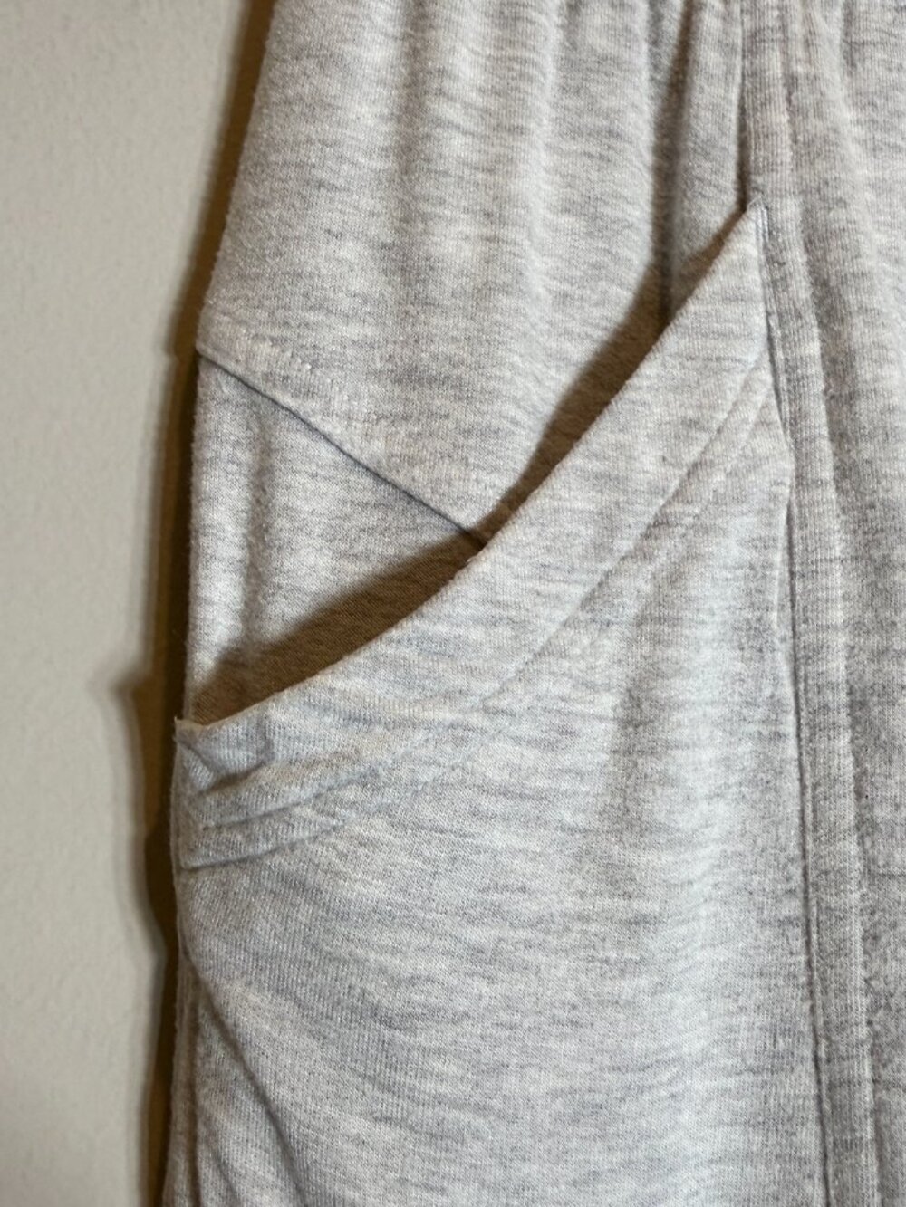 Lululemon Still Chill Jogger Sweatpants Women's 2 Heather Gray Active Loungewear - Picture 9 of 13